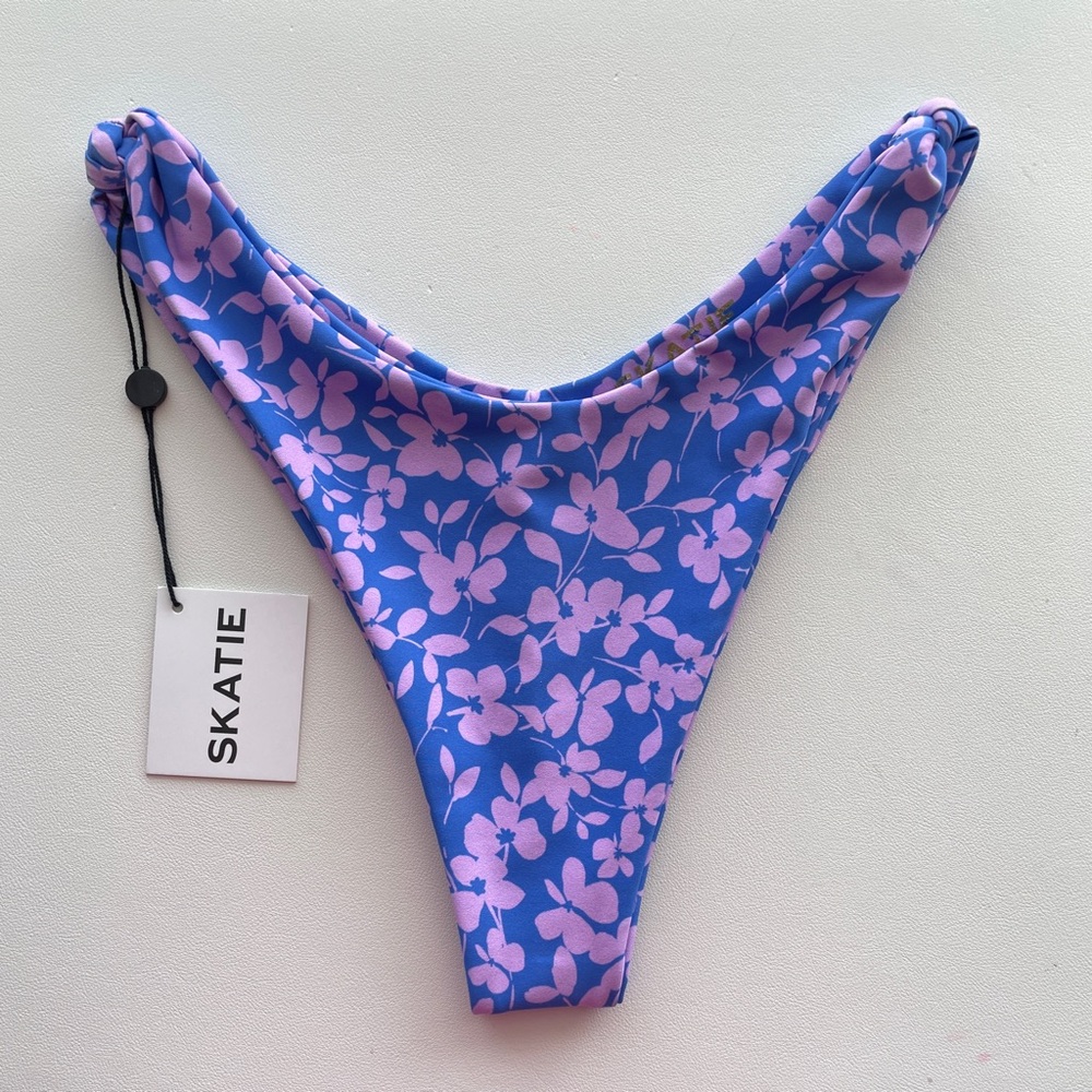 NWT Skatie Suzanne Bottoms - Anini